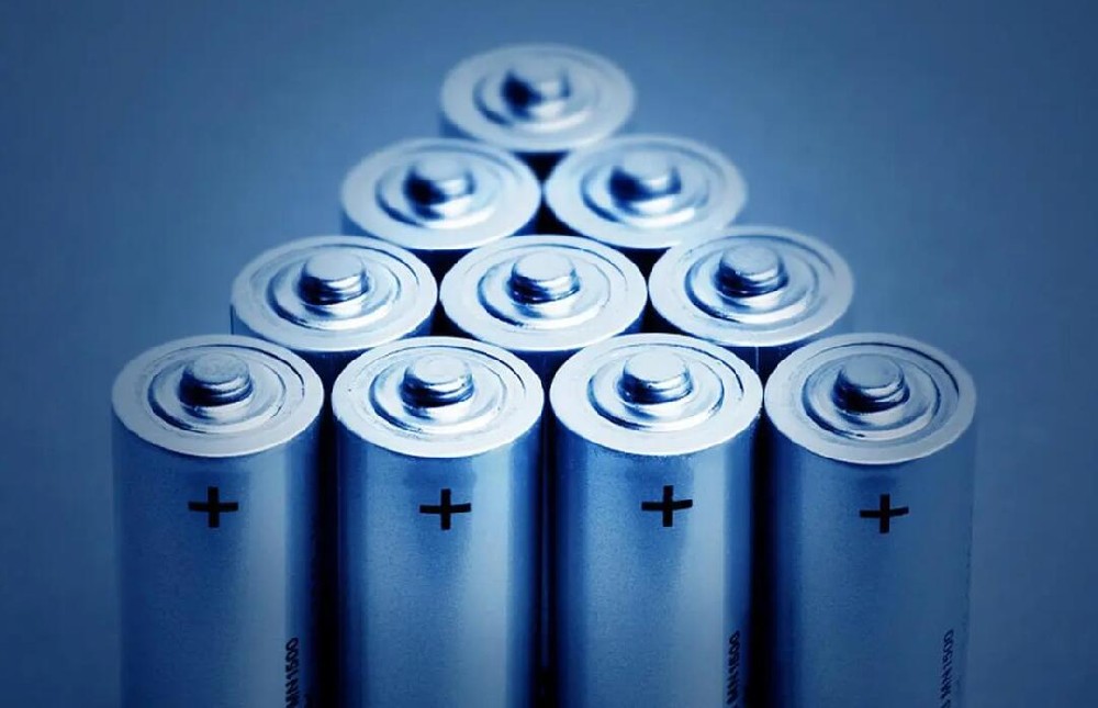 mt5官方网下载-跌破8万元/吨大关！碳酸锂底在何方？